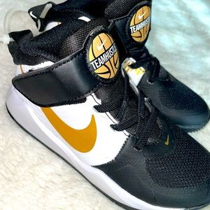 Nike shoes (toddler boy)
